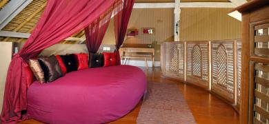 Space Bali Villa *